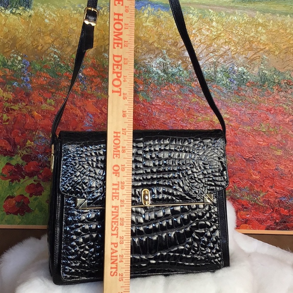 La Belle Montreal alligator shoulder bag